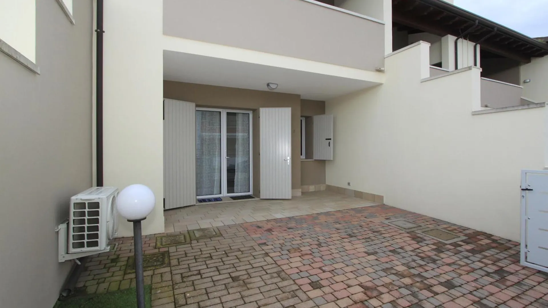 Regina Mare Villa Lido di Scacchi 0*,  Italië